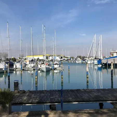 Апартаменты In 40285 Порто-Санта-Маргерита-ди-Каорле